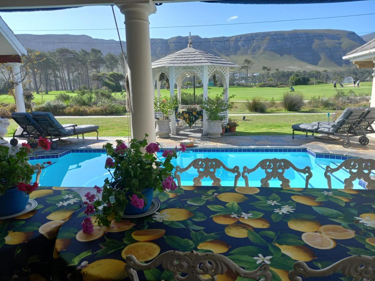 Mulligans Guest Lodge Hermanus Exterior photo