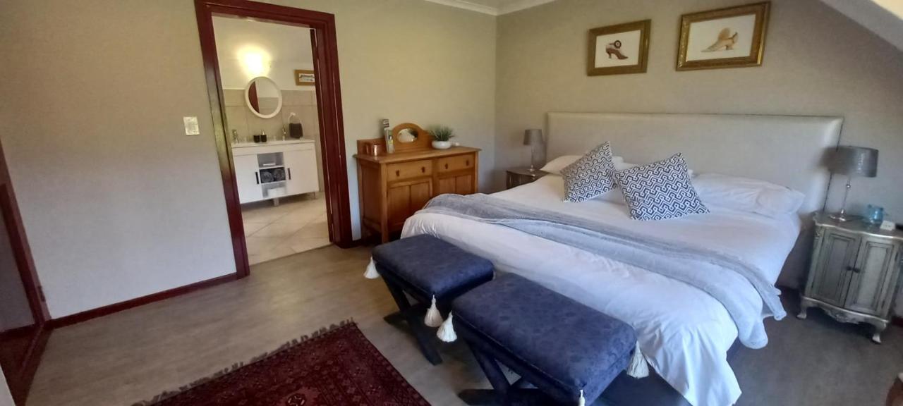 Mulligans Guest Lodge Hermanus Exterior photo