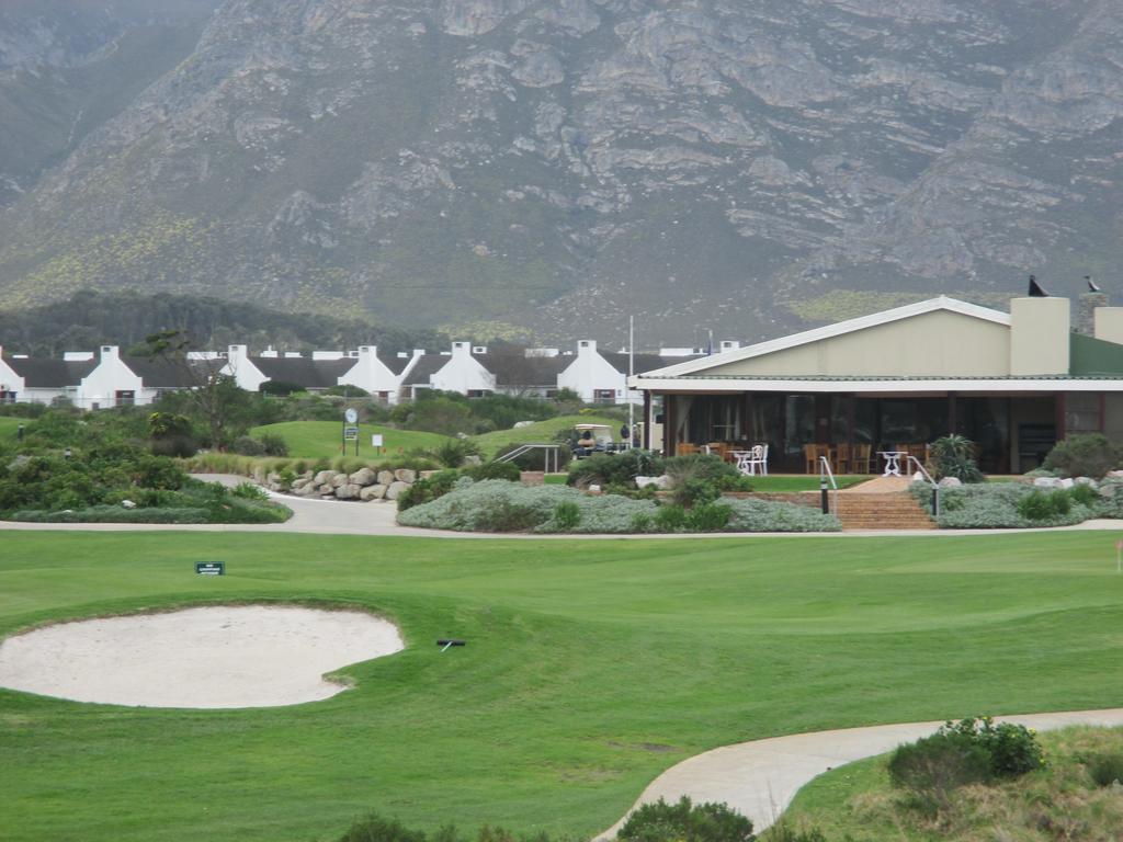 Mulligans Guest Lodge Hermanus Exterior photo