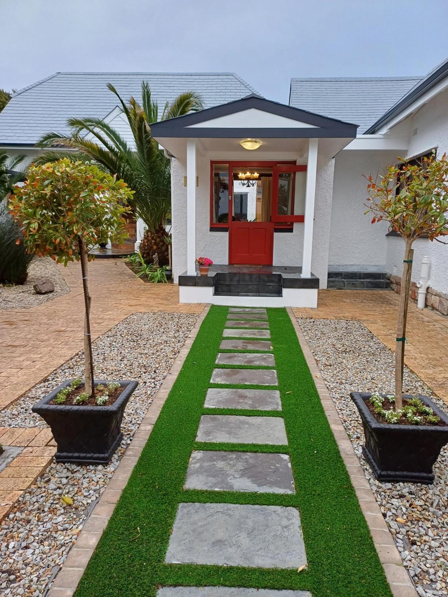 Mulligans Guest Lodge Hermanus Exterior photo