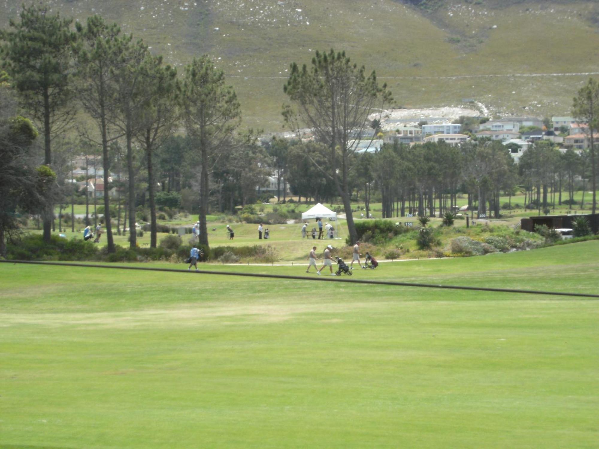 Mulligans Guest Lodge Hermanus Exterior photo