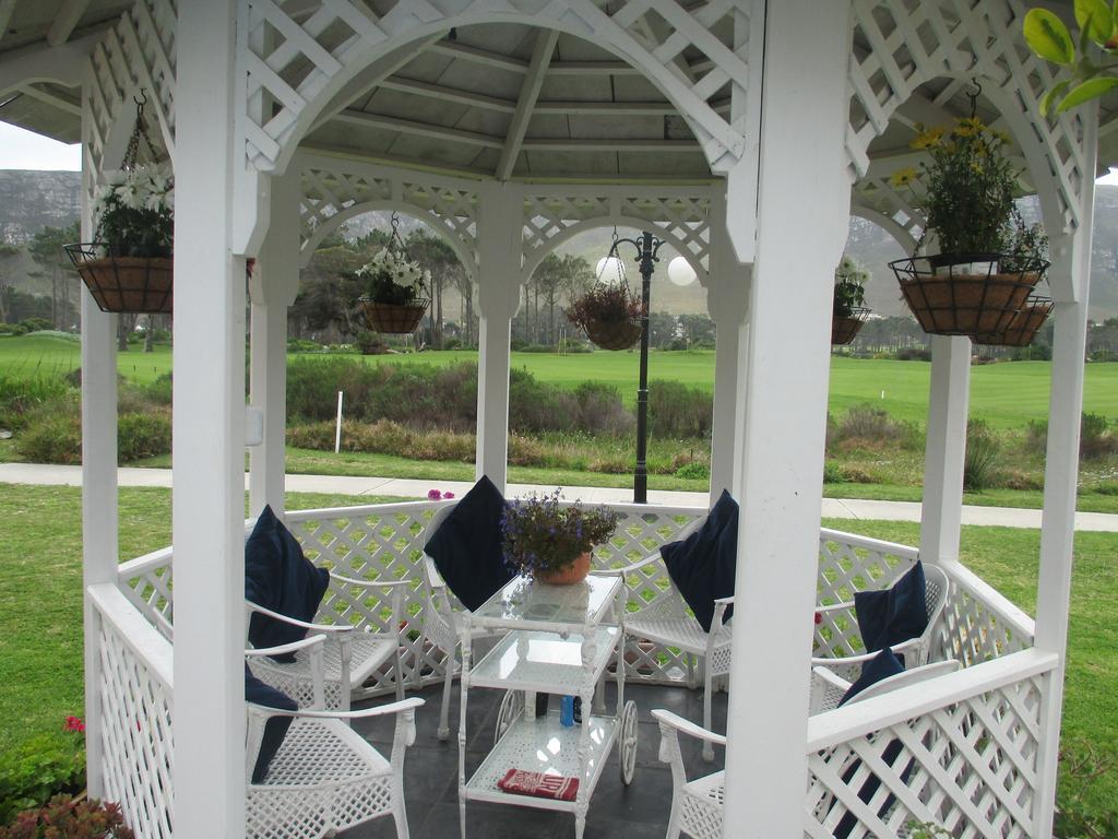 Mulligans Guest Lodge Hermanus Exterior photo